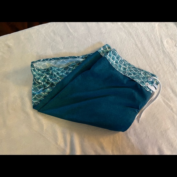 NWOT Old Navy Mens L Swim Trunks Board Shorts - 9” inseam - Picture 6 of 7